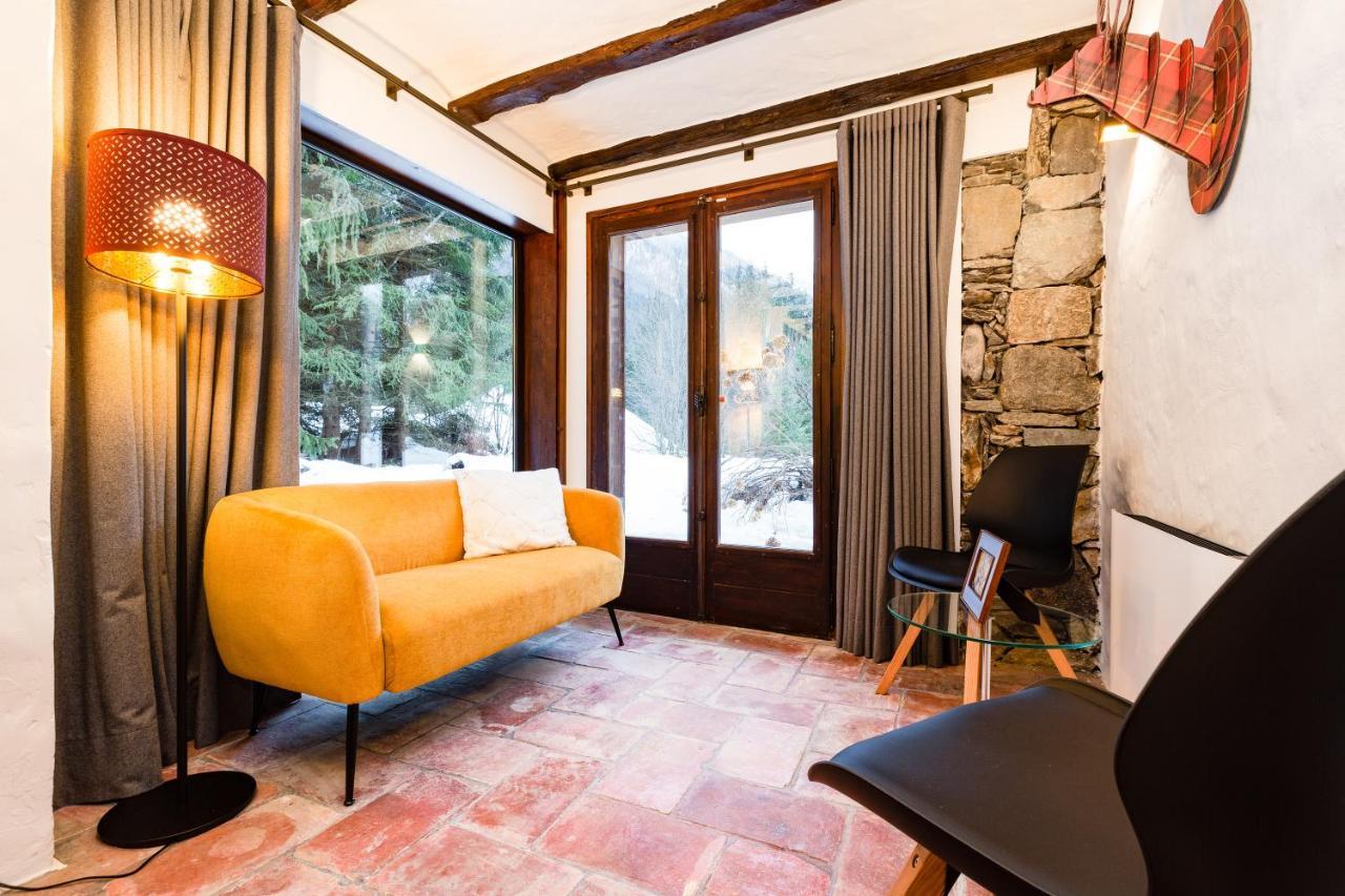 Chalet Les Praz - 280Sqm - Sauna Cinema Fitness - 5 Bedrooms In Heart Of Les Praz - By Cozee Rentals Chamonix Exteriör bild