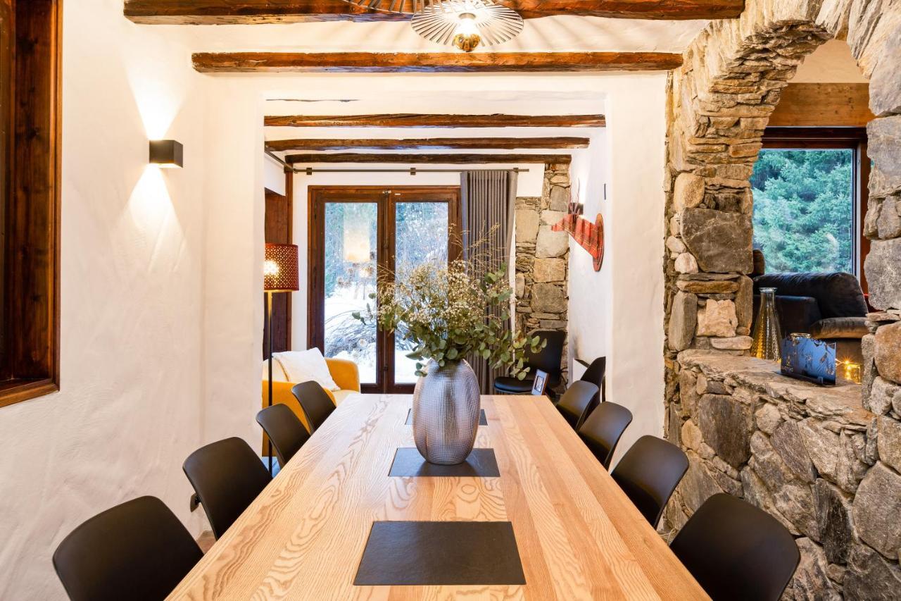 Chalet Les Praz - 280Sqm - Sauna Cinema Fitness - 5 Bedrooms In Heart Of Les Praz - By Cozee Rentals Chamonix Exteriör bild