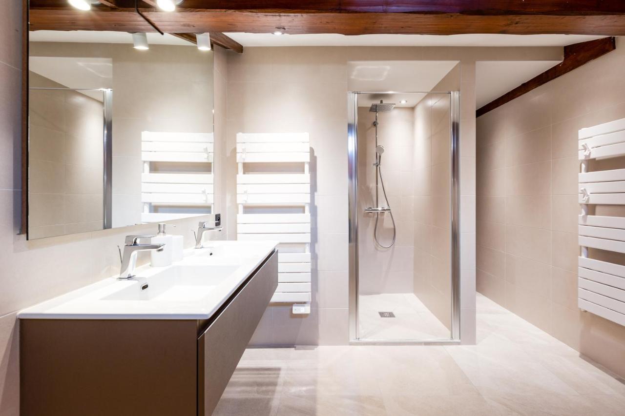 Chalet Les Praz - 280Sqm - Sauna Cinema Fitness - 5 Bedrooms In Heart Of Les Praz - By Cozee Rentals Chamonix Exteriör bild